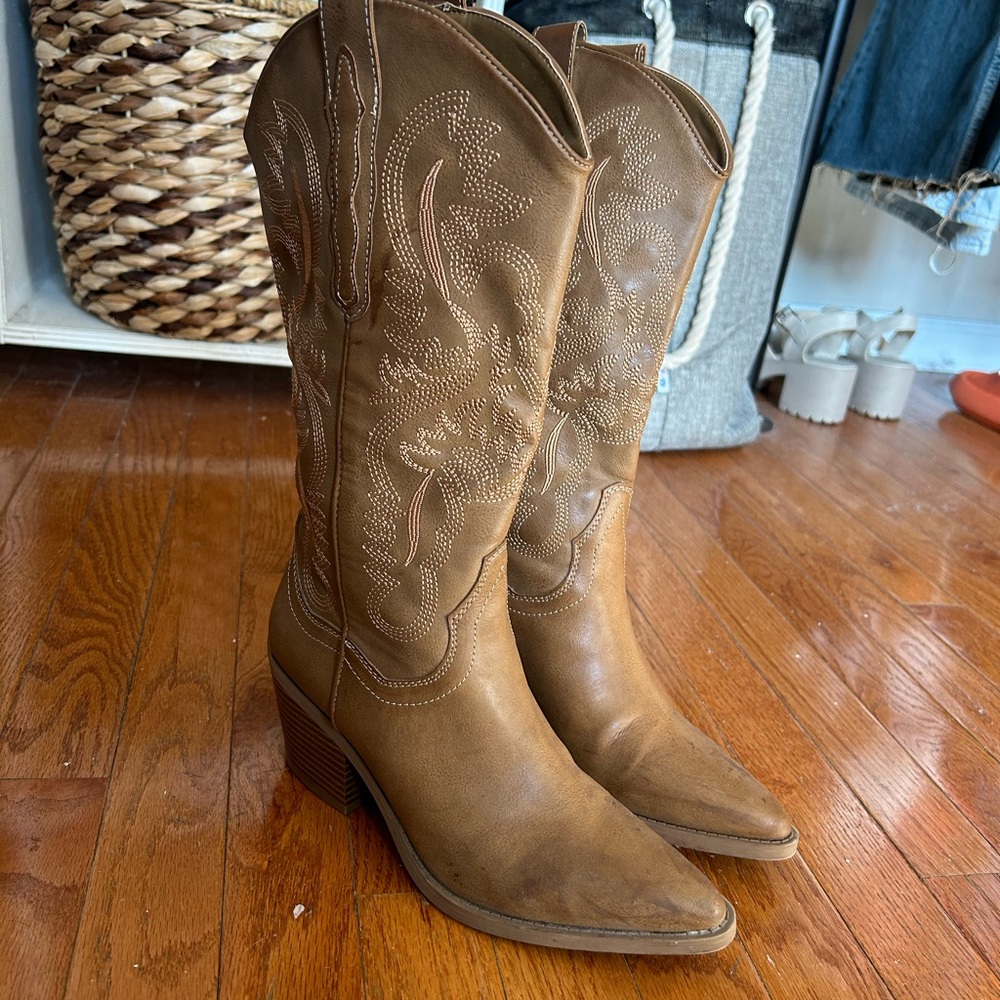 Brown Cowgirl Boots Size 7